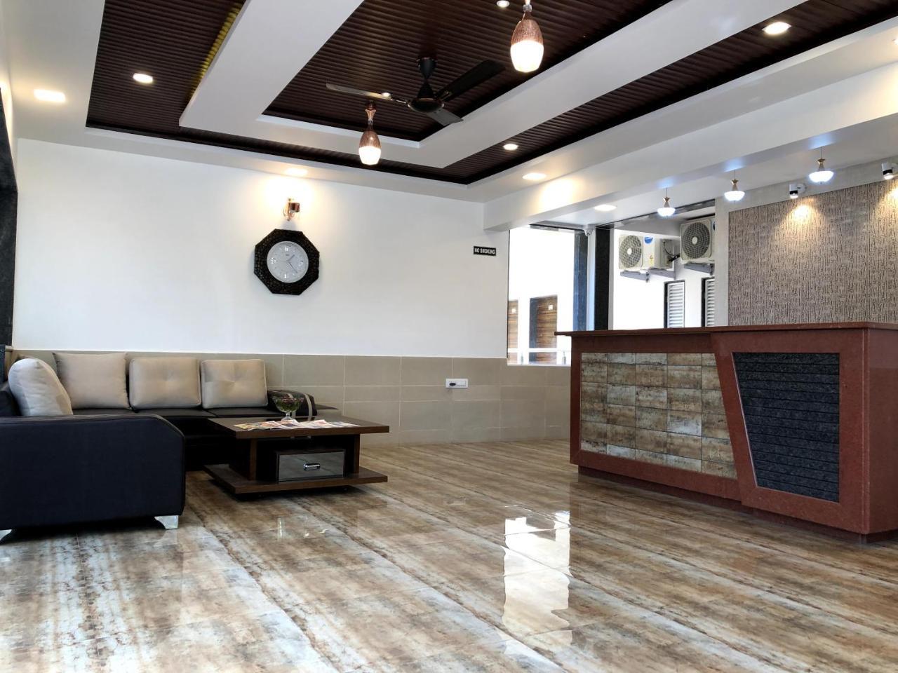 Royal Orbit Hotell Panchgani Eksteriør bilde